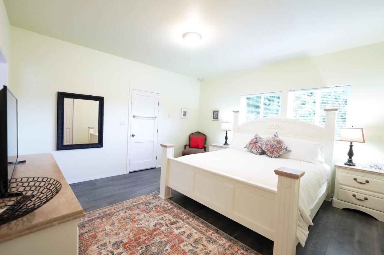 Sea And Cedar Retreat-A Home In A Tranquil Setting Cowichan Bay Kültér fotó